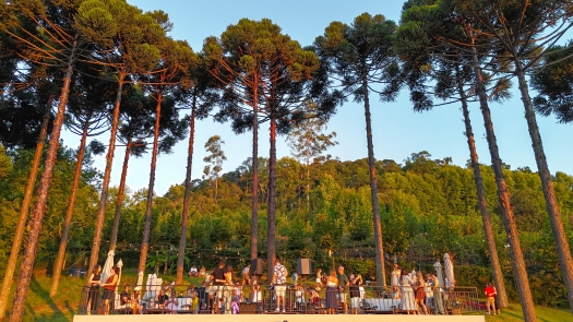 Sunset com Dj Monte Chiaro Vinhos Finos