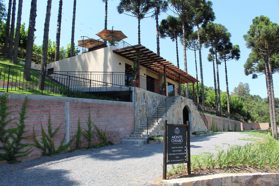 Monte Chiaro Vinhos Finos